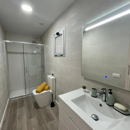 Coliving El Juanito بيت ضيافة