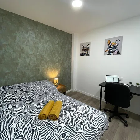 Coliving El Juanito بيت ضيافة *